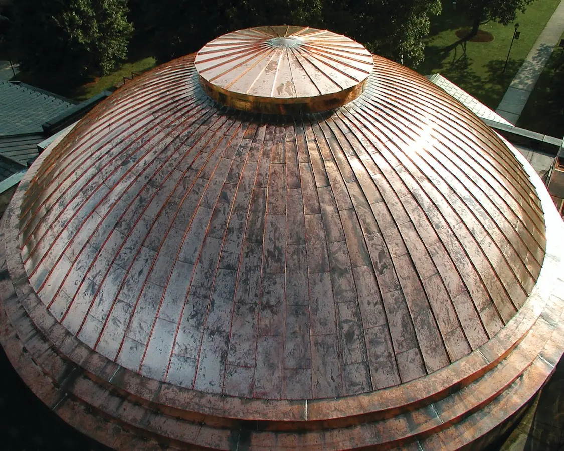 Craftsman Roofing crew installing a new roof in Kennebunk